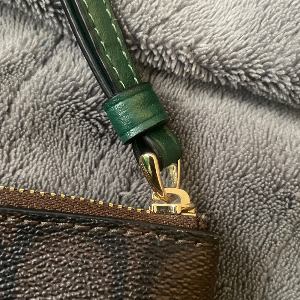 Coach Signature Brown Wristlet with Green Strap - Picture 4 of 8